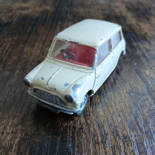 Corgi toys morris - mini, minor