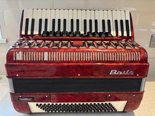 Piano accordion - piano,