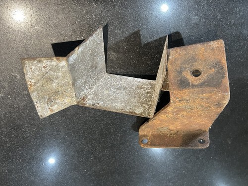 Land rover engine mount - v8,