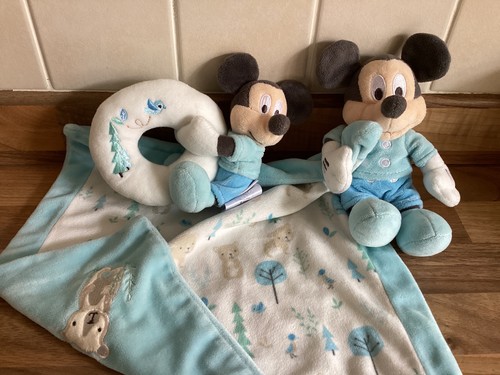 Disney store mickey - mickey, mouse