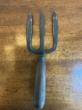 A Small Antique/Vintage Garden Hand Fork With Flat Tines