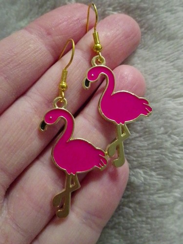 Novelty hot pink and - 2d,