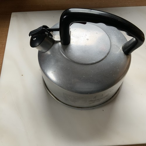 Prestige whisking kettle - whisking,