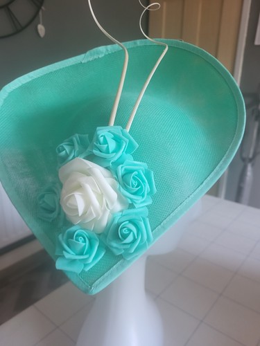 Turquoise mint green white - green,