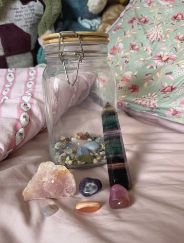 Large crystals bundle with - crystals,