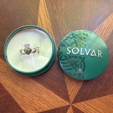 Vintage Solvar Irish Claddagh
