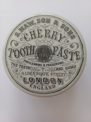 Antique pot lid maw - s, &