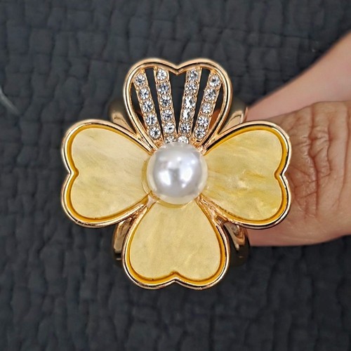 Yellow flower pearl scarf ring - pearl,