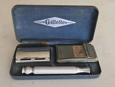 Antique 1920's Gillette Safety Razor Set in Case