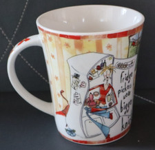 BORN TO SHOP FRIDGE PICKERS WEAR BIG KNICKERS CUP / MUG 4¼" (11CM)