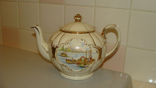 Rare sadler round globe teapot - rare,