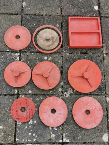 Large vintage foundry casting - large,