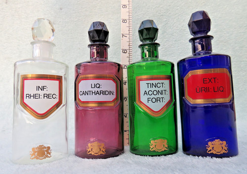 Vintage apothecary chemist - 4x,