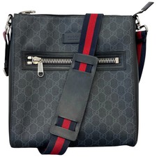 Gucci Men's GG Supreme Messenger Messenger Bag Black