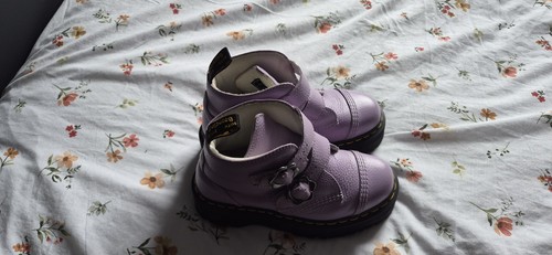 Martens devon flower - devon,