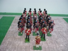 BRITAINS PIPES & DRUMS