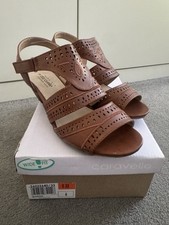 Caravelle Women's Wide Fit