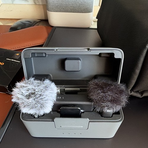 Wireless microphone kit - microphone, with