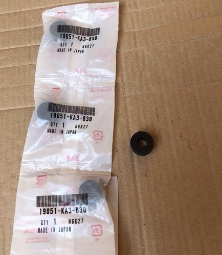 Honda radiator rubber - honda, 4
