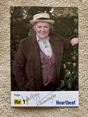 Gwen taylor hand - gwen,
