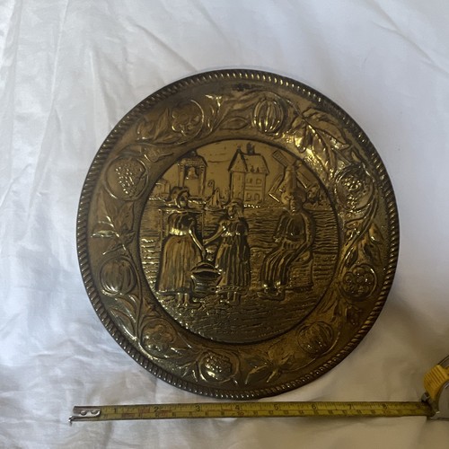 Dutch brass embossed - brass,