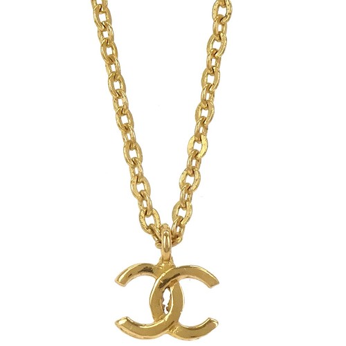Chanel gold pendant - gold,