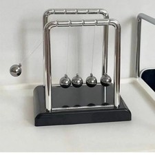 Newton's Cradle Steel Balance