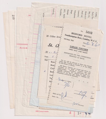 Lot x11 vintage hotel receipts - x11,