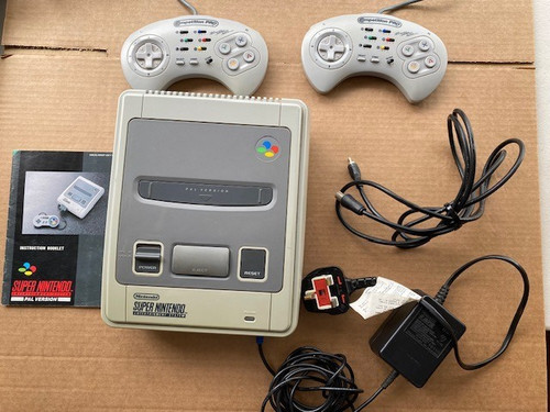 Super nintendo console - nintendo,