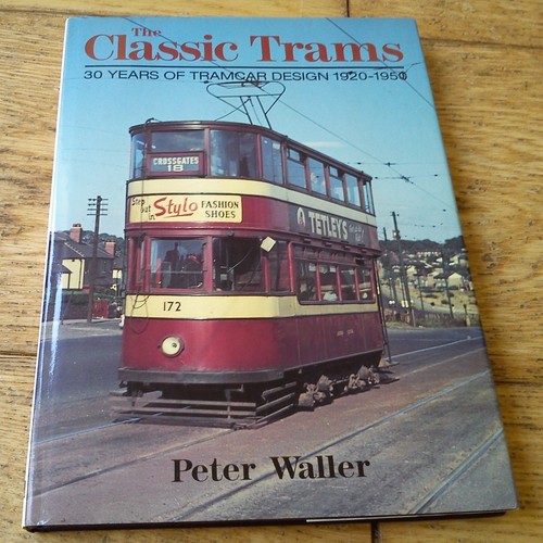 The classic trams book - classic,