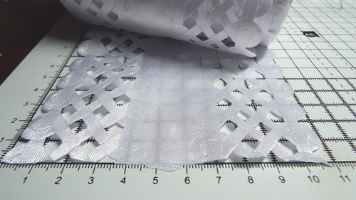 White satin eyelet lace - 1m, -white,