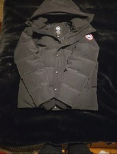 canada goose wyndham parka