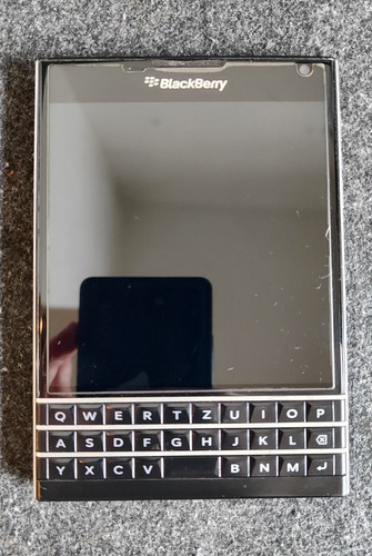 Blackberry passport black - blackberry,