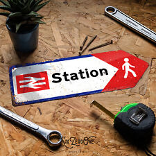 Station Walk Train Arrow Metal