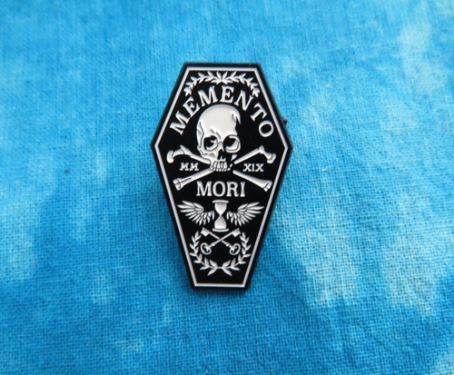 Gothic memento mori - memento, coffin