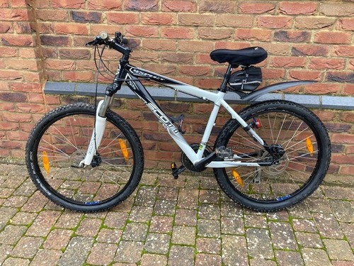 Scott mountain bike medium - mountain,