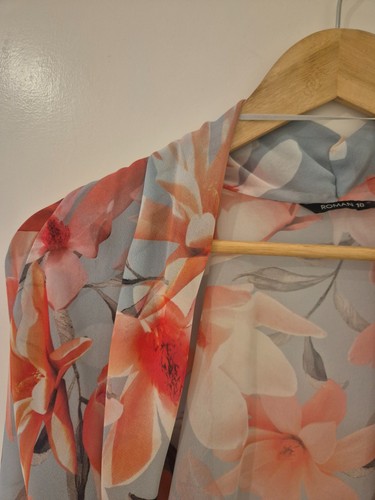 Floral sleeved bolero size - 3/4,