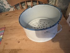 Vintage enamelled colander -