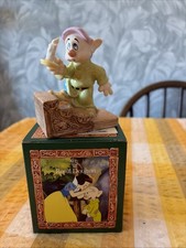 Royal Doulton   "Snow White -