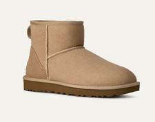 Size 5 - UGG Classic Mini II