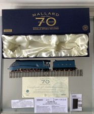 Hornby R2684 OO Gauge LNER A4 Class "Mallard" "4468" 70th Anniversary Steam Loco