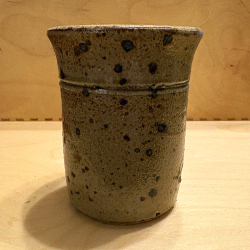 Speckled stoneware pottery - speckled,