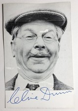 Clive Dunn Signed Photo Vintage British Actor Dad’s Army Grandad 1970s