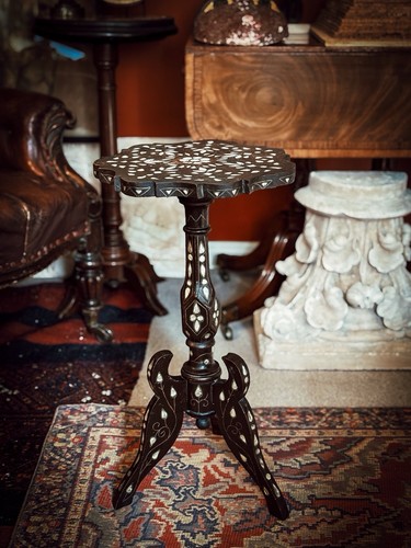 Late 19th century - pearl, inlaid