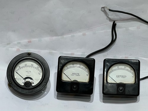 Lot vtg voltage amperage - ,