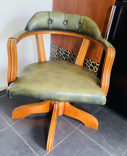 Captain green leather - green, tilt
