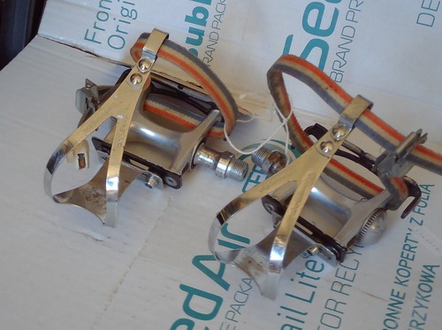 Specialized track pedals - specialized,