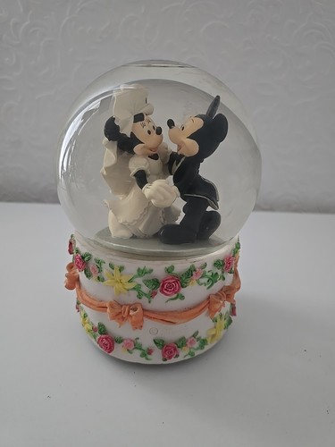 Disney mickey minnie wedding - mickey,
