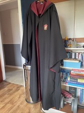 Universal Studios Harry Potter Gryffindor Robe (M) size