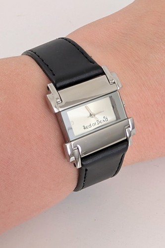 Vintage red dead watch - red, or